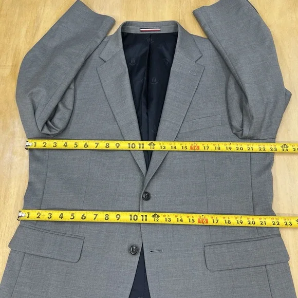 Tommy Hilfiger Blazer Jacket Sport Coat Mens 44R Wool Blend Stretch Gray